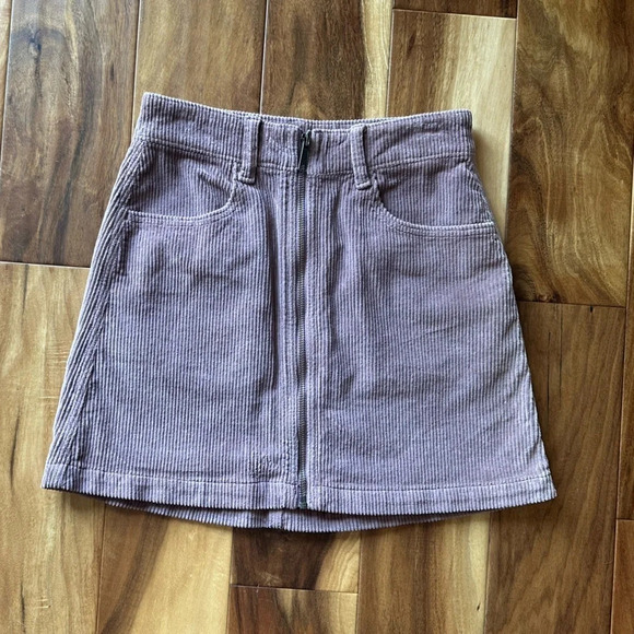 NWT American Eagle Super Stretch Mauve Corduroy Skirt size 00 - Picture 1 of 4